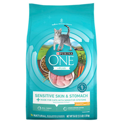 Purina ONE Natural Dry Cat Food, Sensitive Skin & Stomach Formula 3.5