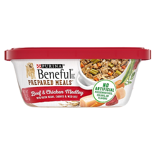 Treat your dog like the good boy he is when you give him the poultry flavor he craves in every bowful of Purina Beneful Prepared Meals Beef & Chicken Medley wet dog food.