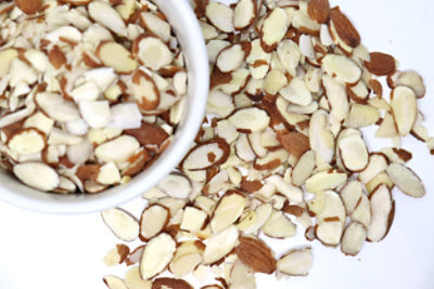 Natural Sliced Almonds Image 2 of 4