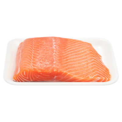 Fresh Tray Wrapped Atlantic Salmon Fillet