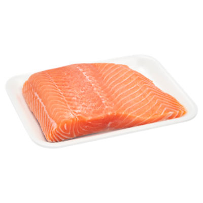 Fresh Tray Wrapped Atlantic Salmon Fillet