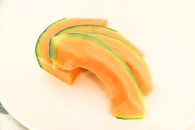 Fresh Cantaloupe Slices