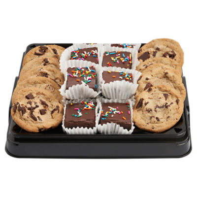 Store Baked Small Gourmet Chocolate Chunk Cookie & Brownie Platter, 40 oz