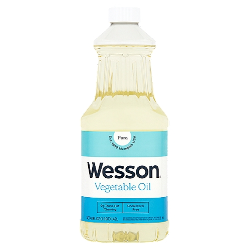 Pure Wesson Vegetable Oil, 48 fl oz
Great, versatile all-purpose oil
Pure Wesson Vegetable Oil is the perfect all-purpose cooking and baking vegetable oil. Wesson Vegetable Oil can be used for baking or frying and has a light taste that lets your cooking flavors shine through.