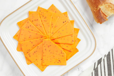 Black Bear Hot Pepper Buffalo Wing Cheddar Cheese
