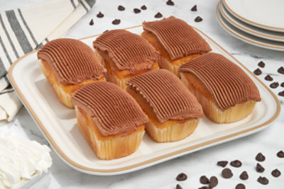 Fresh Bake Shop Mini Yellow Snack Cake Chocolate Icing, 1 each