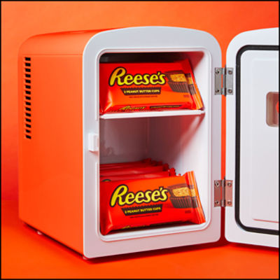 Reese's Milk Chocolate & Peanut Butter Cups Full Size, 1.5 oz, 6 count