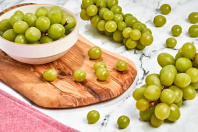 Organic Green Grapes per lb