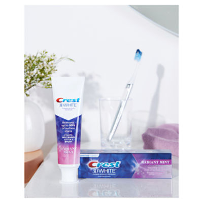 Crest 3D White Radiant Mint, Teeth Whitening Toothpaste, 2.7 oz