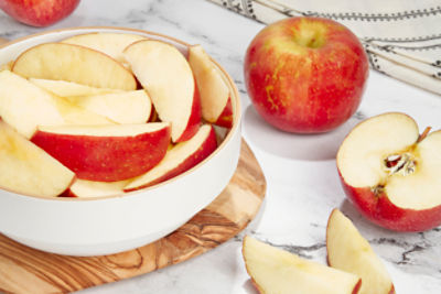 Fresh Fuji Apple Image 3 of 6