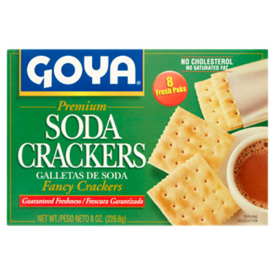 Goya Premium Soda Crackers, 8 count, 8 oz
