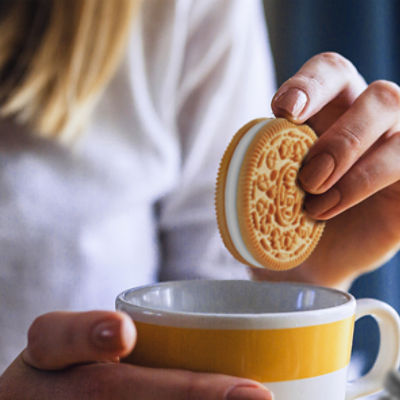 Nabisco Oreo Golden Double Stuf Sandwich Cookies Family Size, 1 lb 2.71 oz