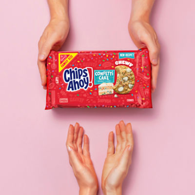 CHIPS AHOY Chewy Confetti Cake Chocolate Chip Cookies with