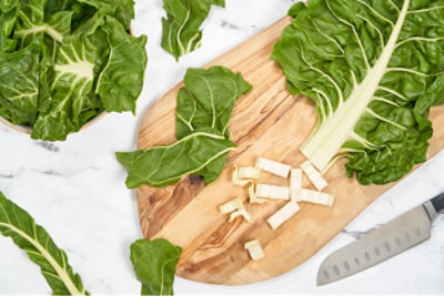 Fresh Green Swiss Chard, bunch