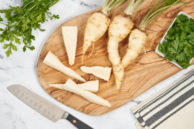 Fresh Parsley Root, bunch