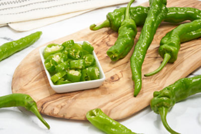 Fresh Long Hot Green Pepper