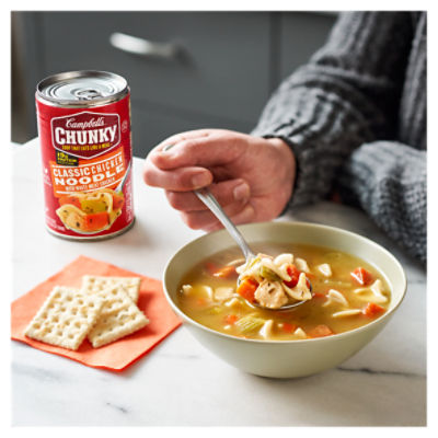 Campbell's Chunky Soup, Ready to Serve Chicken Noodle Soup, 18.6 oz Can 