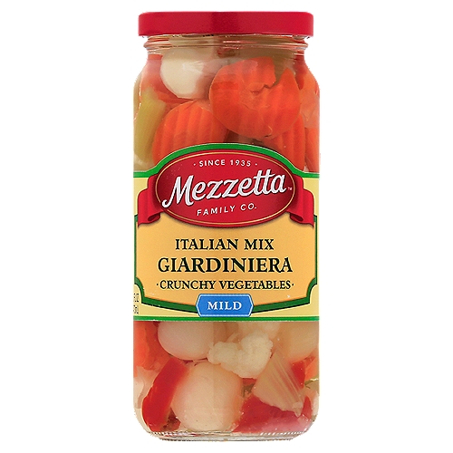 Some things are best done the hard way. We use only fresh-harvested vegetables in our Giardiniera. Their genuine crispness and color are well worth the added time and effort.