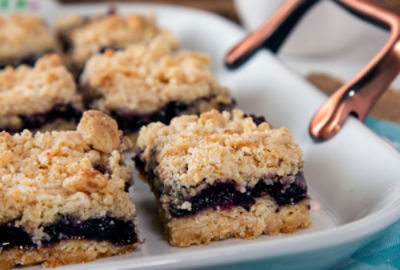 Blueberry Pie Crumble Bars