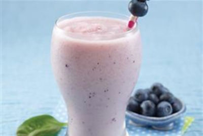 Blueberry–Pomegranate Smoothie