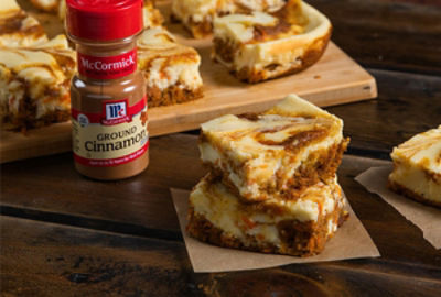 Carrot Cake Cheesecake Bars