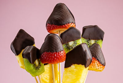 Chocolate Dipped Fruit Skewer Mason Jars