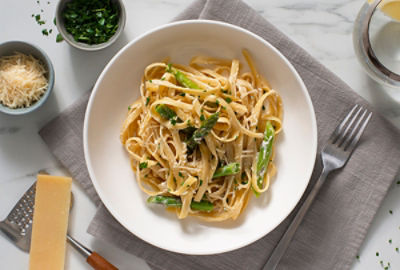 Fettuccine Alfredo with Mascarpone and Asparagus