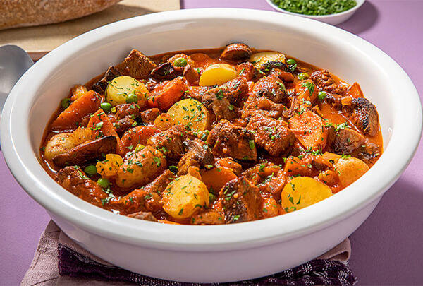 Hearty Tomato & Roasted Garlic Beef Stew