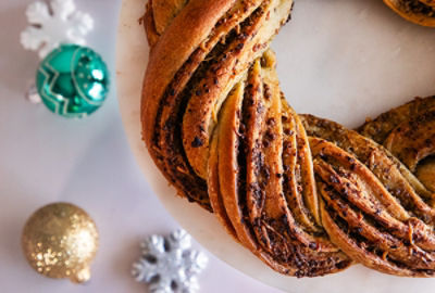 Pesto Wreath Bread