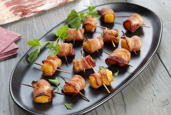 Pineapple Bacon Poppers