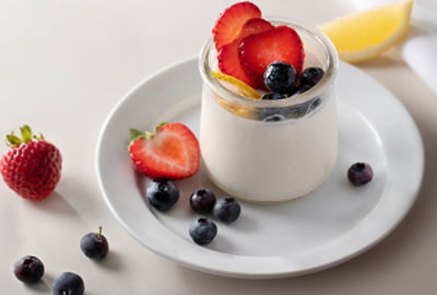 Refreshing Panna Cotta with Zesty Berries