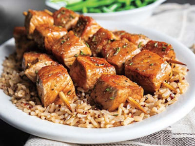 Rosemary-Pomegranate Pork Skewers with Green Beans and Quinoa and Brown Rice