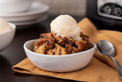 Slow Cooker Cinnamon Raisin Bread Pudding