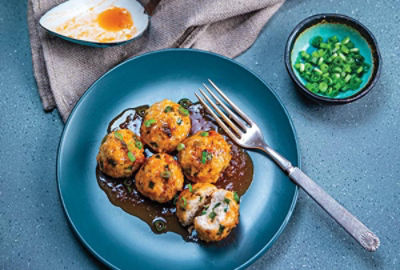 Slow Cooker Sweet & Spicy Chicken Meatballs